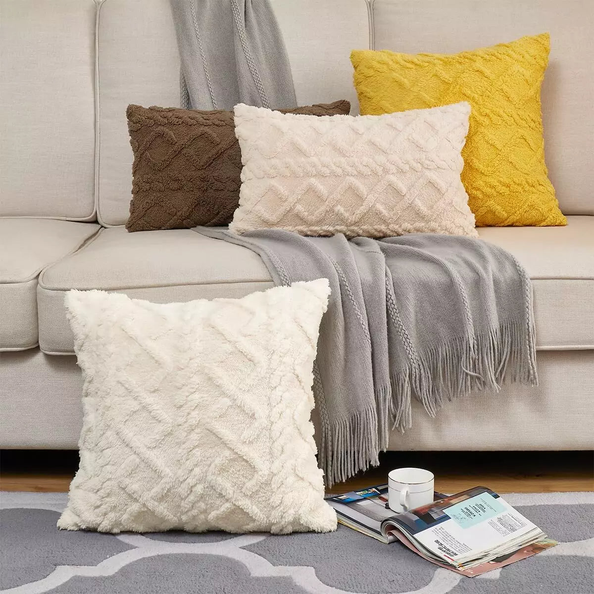 capas-de-almofadas-com-bordado-macio-chantely-tazmo-031