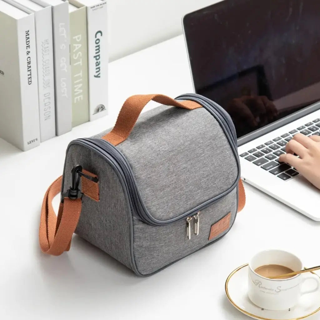 lancheira-térmica-feminina