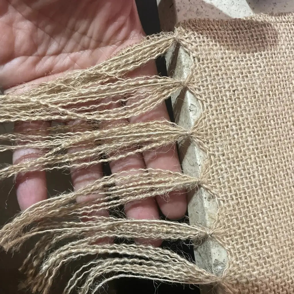 caminho-de-mesa-de-barbante-tazmo-24