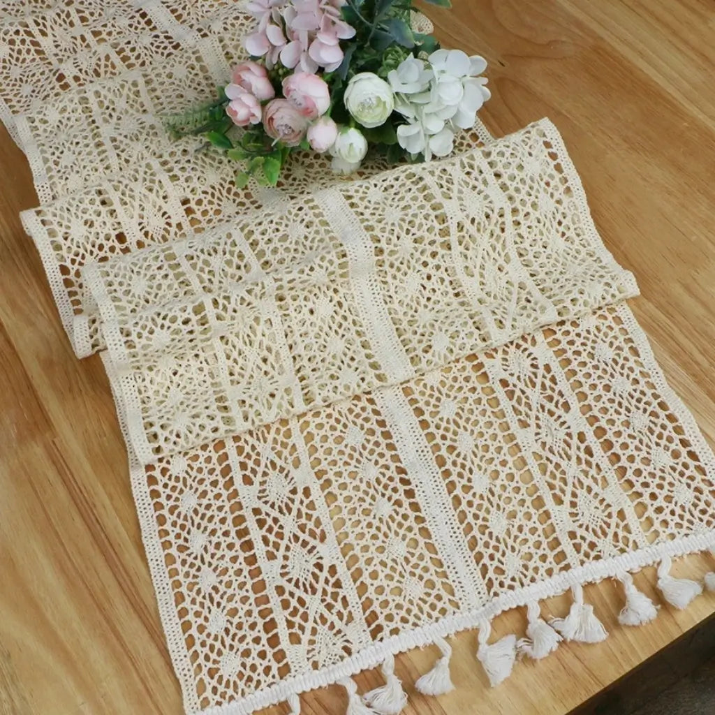 trilho-de-mesa-de-crochê-com-flores