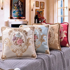 Capa de almofada decorativa bordada monarca Elisabeth tazmo casa