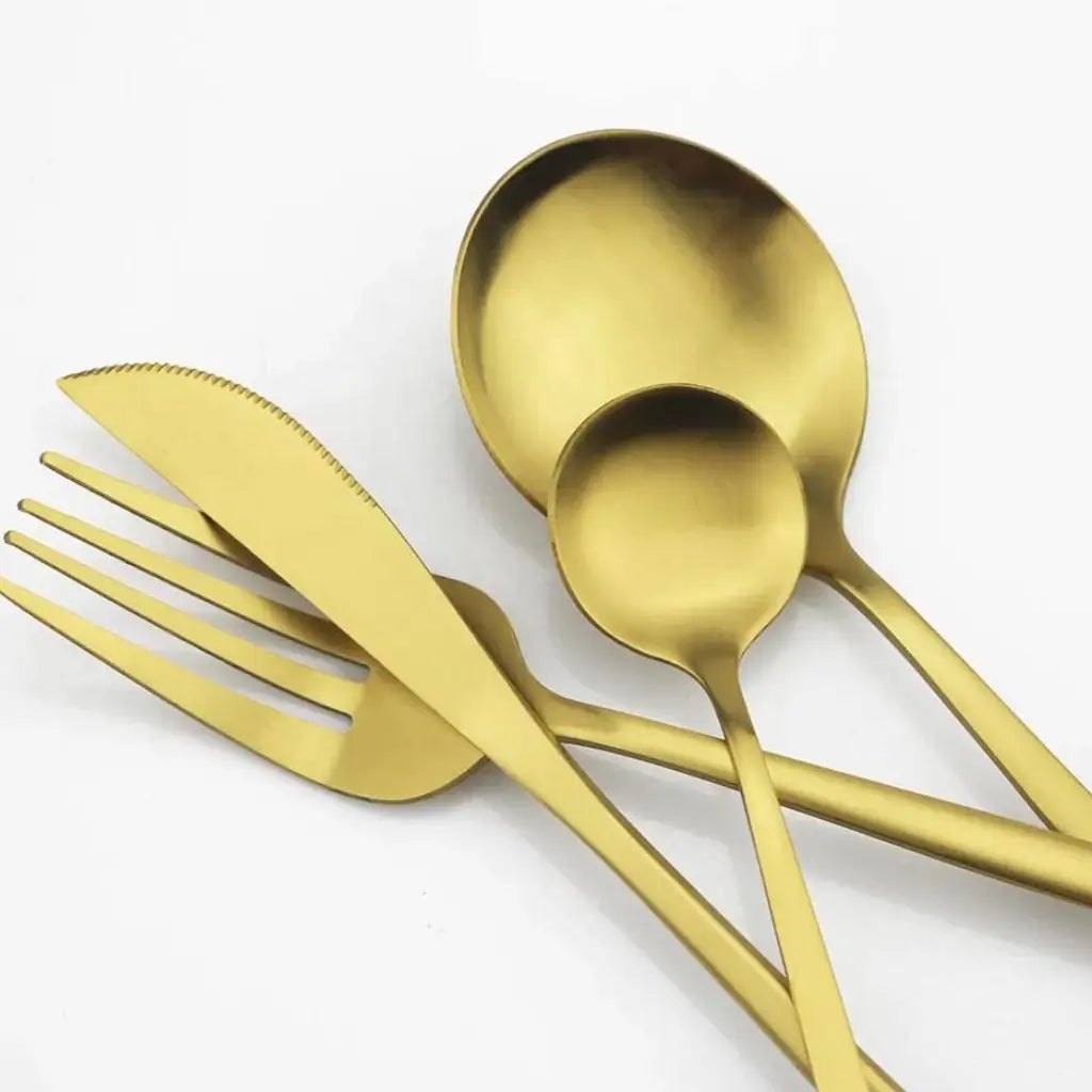 talheres-dourados-tazmo-21