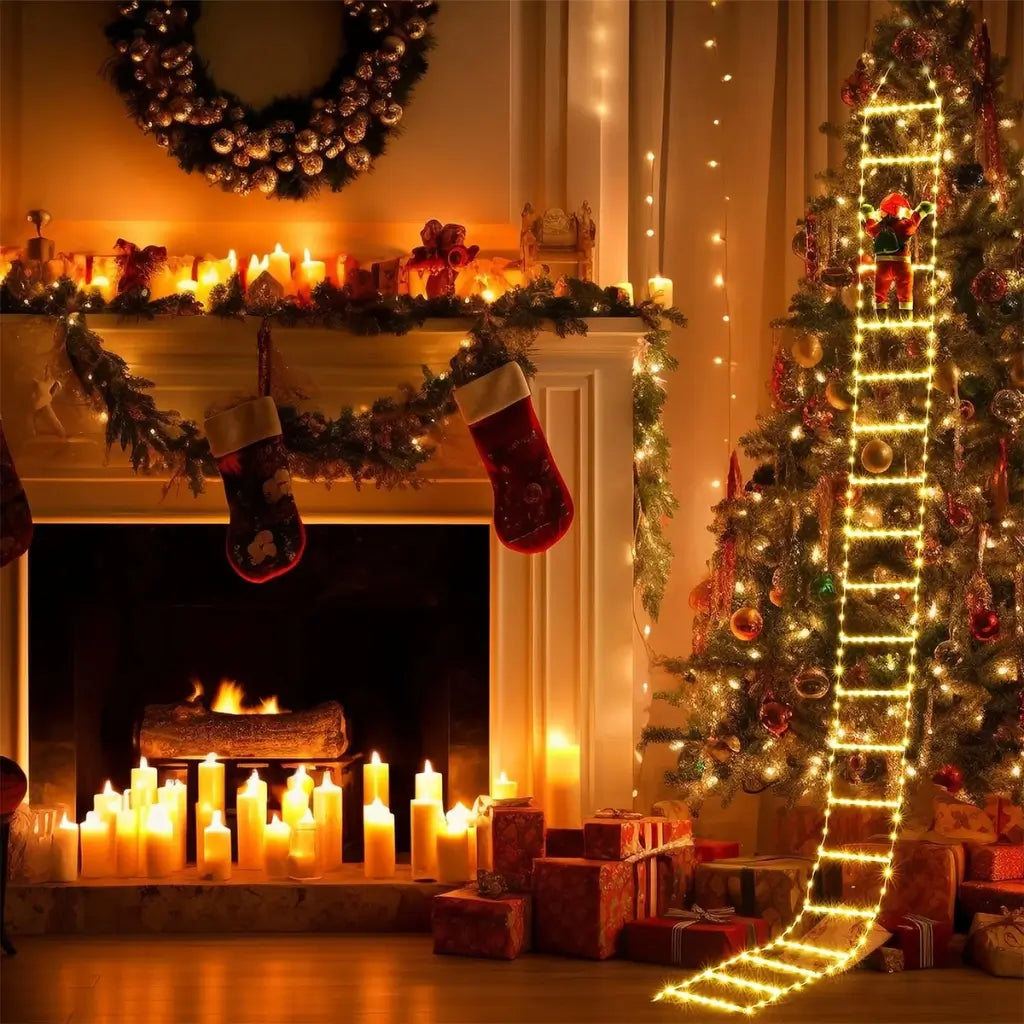 Papai Noel na Escada Decoração de Natal Luz Led Merry Christmas Árvore de Natal Decorada Tazmo Casa  