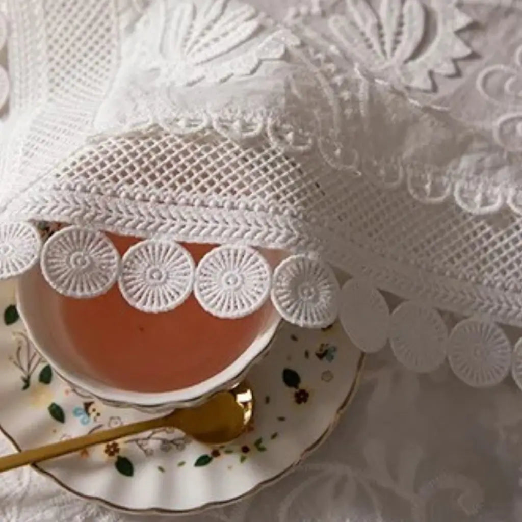 Toalha-de-Mesa-Bordada-Tazmo-Casa 