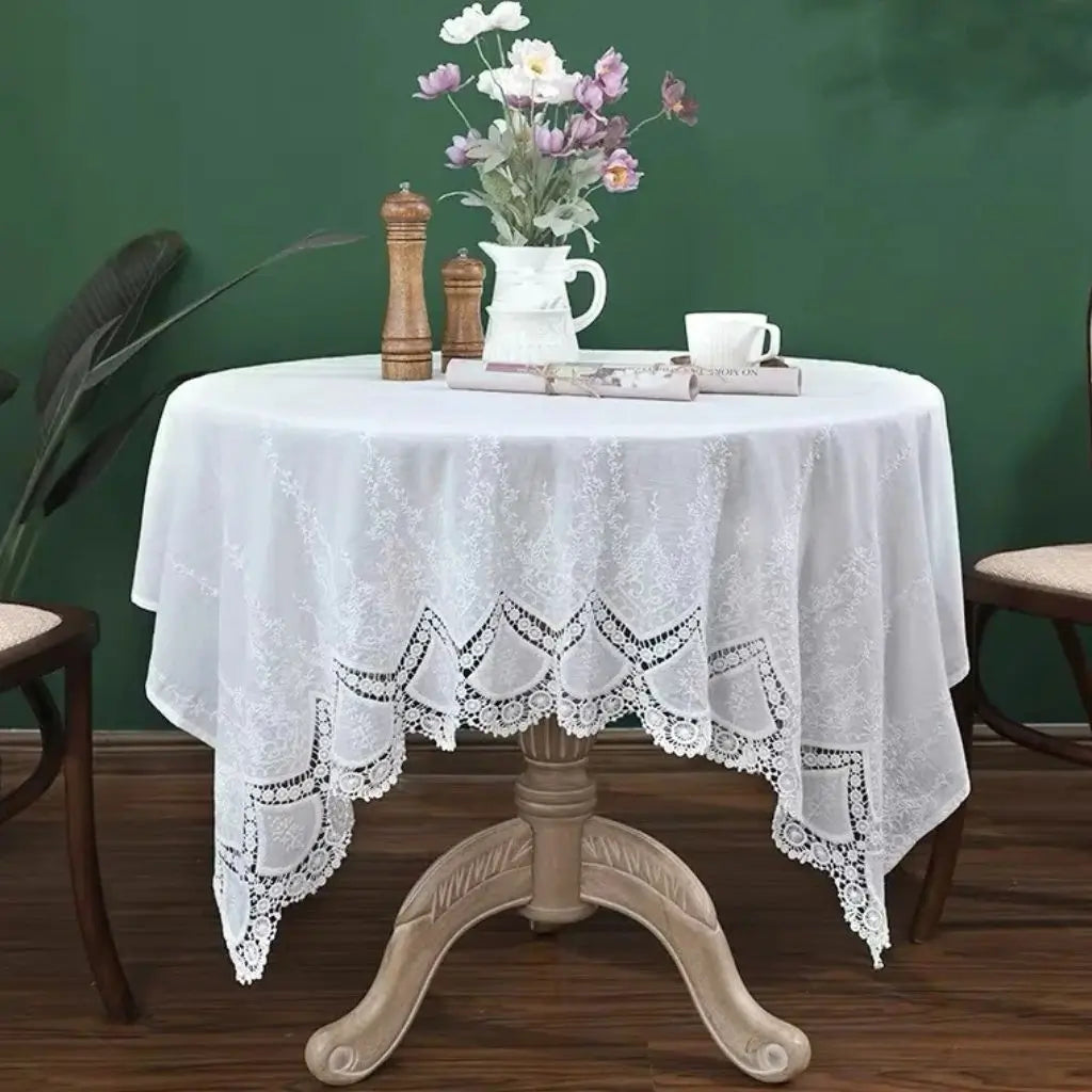 Toalha-de-Mesa-Branca-Redonda-6-Lugares