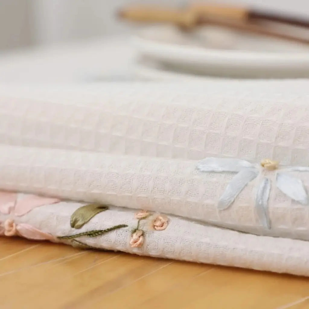 Toalha-de-Mesa-Bordada-a-Mão