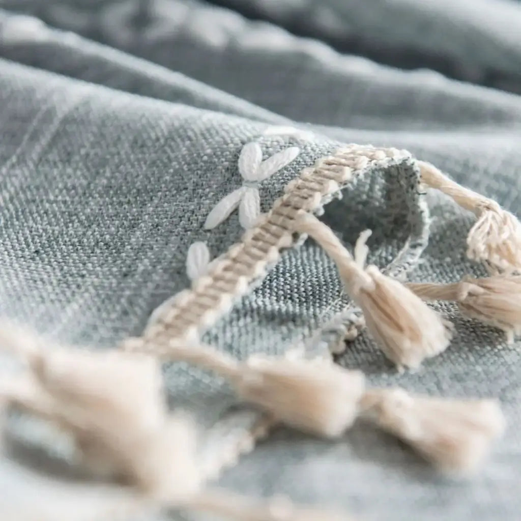 Toalha-de-Mesa-Bordada-Tazmo-35