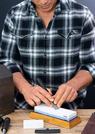 afiador-de-facas-pedra-corindo-branco-amolador-com-base-tazmo-012