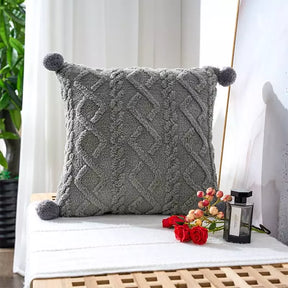 CAPAS DE ALMOFADAS COM BORDADO MACIO CHANTELY POMPOM