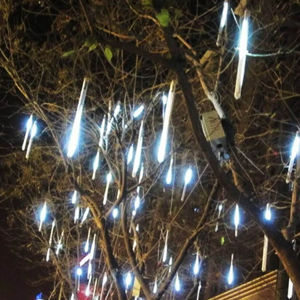 luz-de-led-chuva-natalina-para-decoracao-jardim-tazmo-042