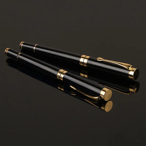 CANETA TINTEIRO COM PONTA FINA E TRAÇOS NOBRE MODELO GOLD BLACK