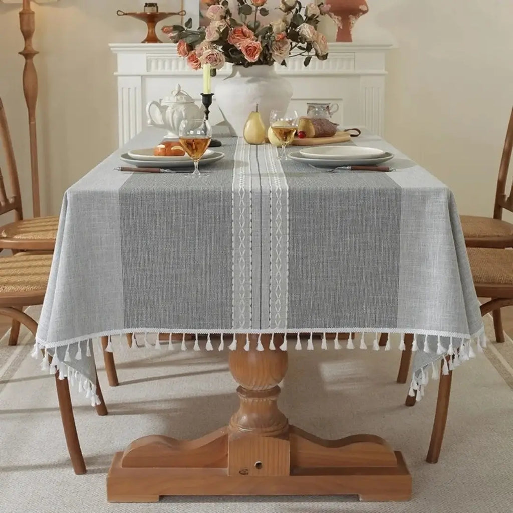 Toalha de Mesa Impermeável Linho Algodão Marajó Mesa Posta Almoço em Família Tazmo Casa 