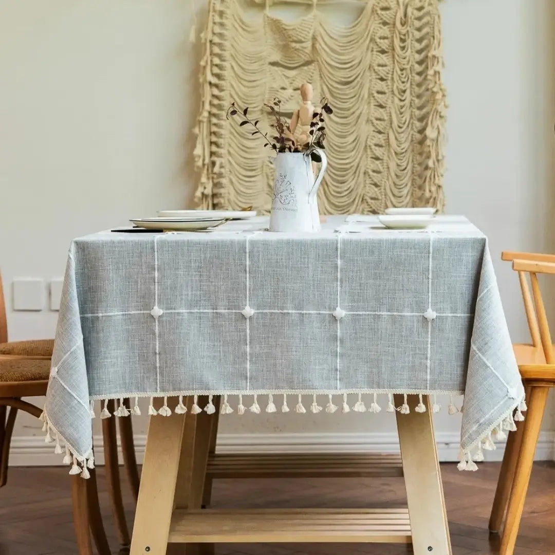 Toalha de Mesa Estilo Xadrez Pacific Cinza om Borla Decoração Mesa Posta Primavera Verão Tazmo Casa 