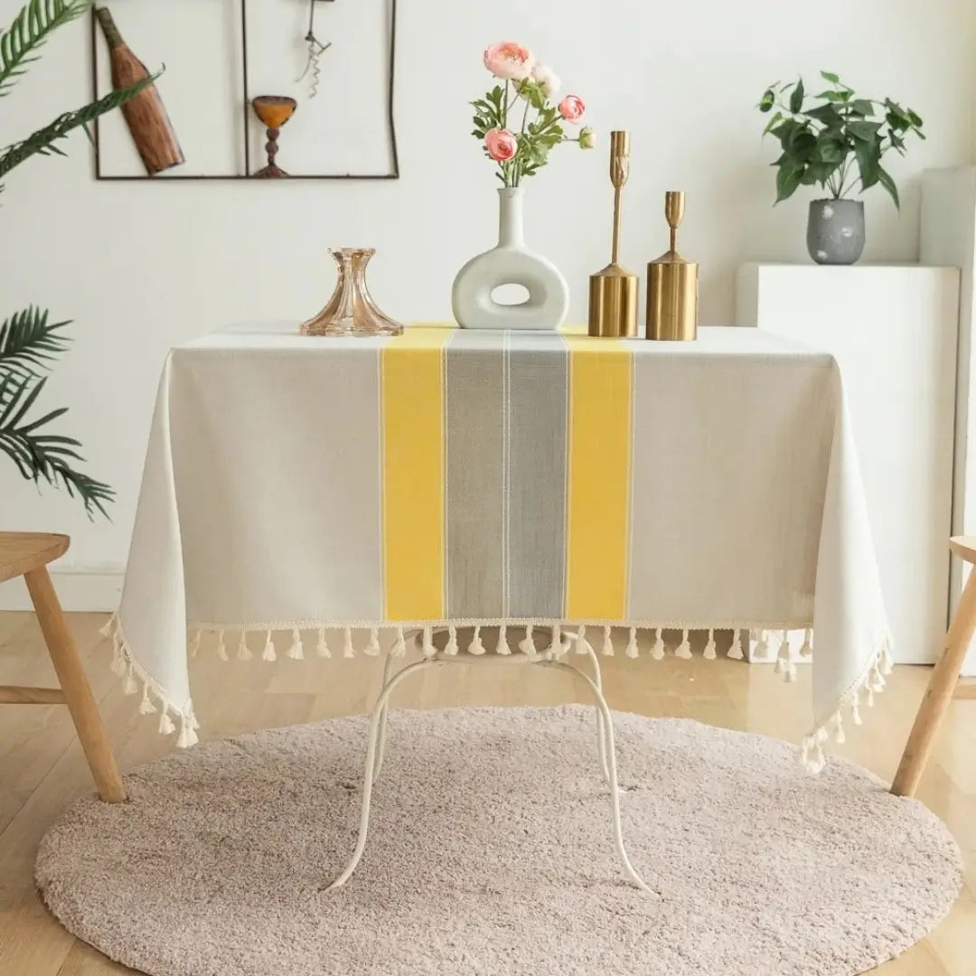 Toalha de Mesa Modelo Linho Algodão Veraneio Mesa de Almoço Amarelo com Cinza Primavera Tazmo Casa 