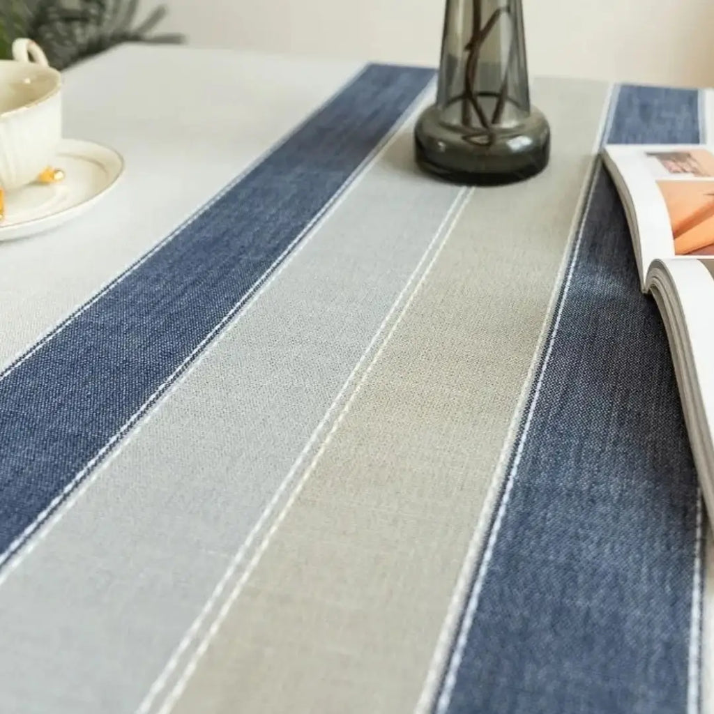 Toalha de Mesa Modelo Linho Algodão Veraneio Tecido Listra Azul com Cinza 
