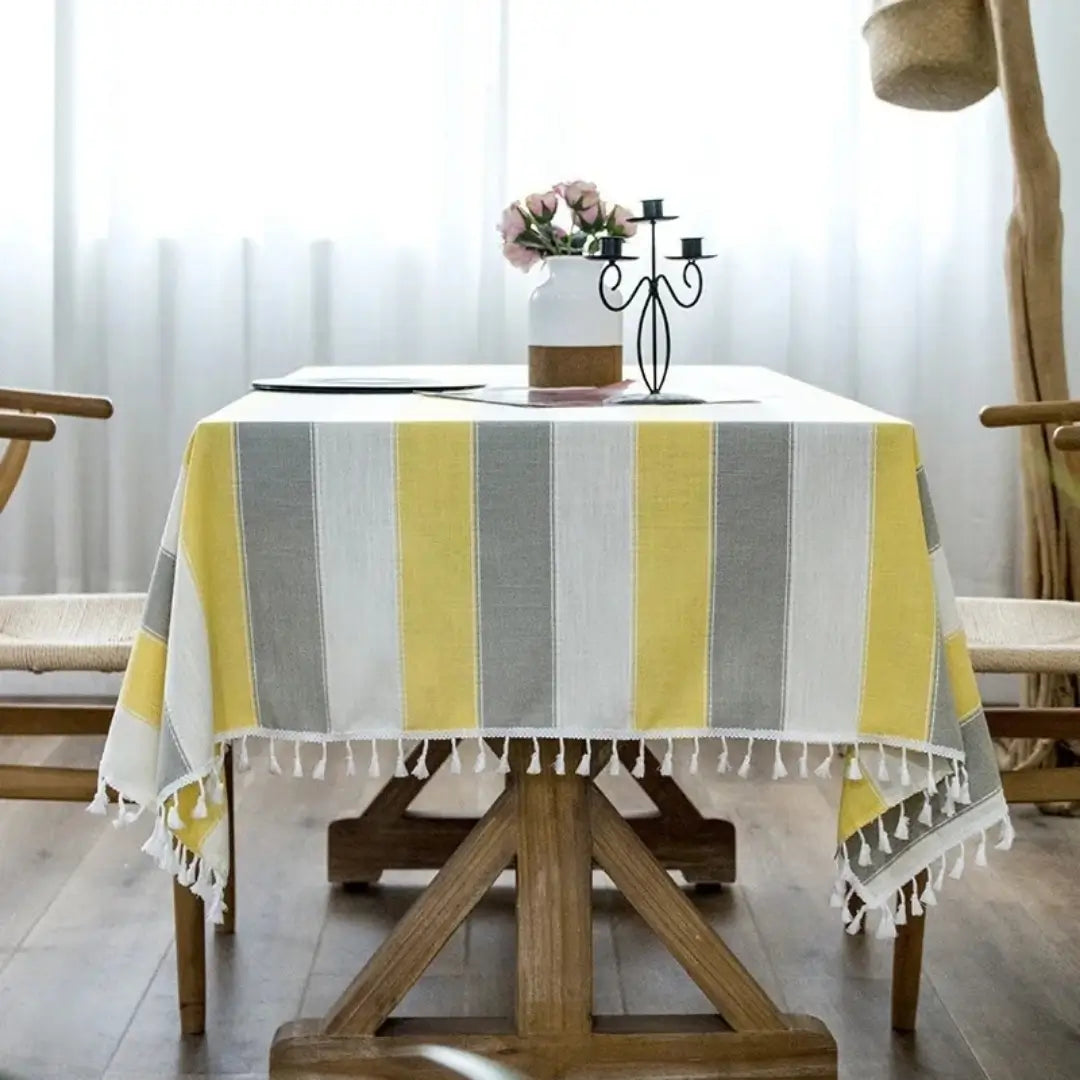 Toalha de Mesa Linho com Borla Modelo Listrado Itaparica Mesa Posta Amarelo com Cinza Tazmo Casa