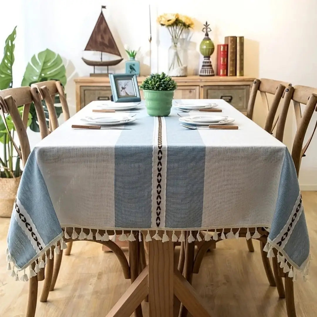 Toalha de Mesa com Listra Decoração Mesa Posta Grano Corall Azul com Borla Tazmo Casa 