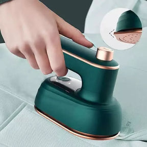 FERRO DE PASSAR ROUPA PARA VIAGENS BIVOLT VENTURO.